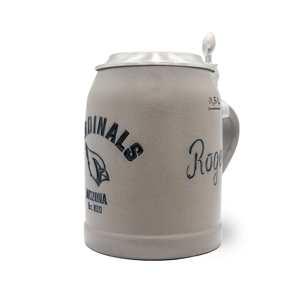 Grauer NFL PREMIUM Teamkrug Arizona Cardinals aus Steinzeug mit Zinndeckel und Logo der Cardinals, 0,5 Liter Markierung.