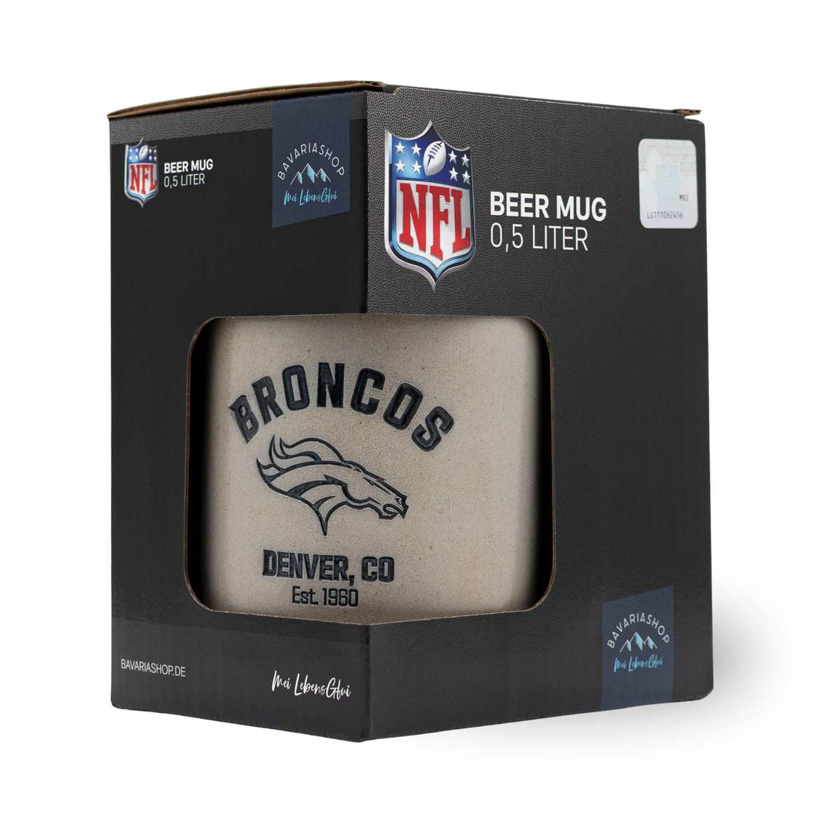 Der ®NFL PREMIUM Teamkrug Denver Broncos in seiner schwarzen Geschenkbox, perfekt für Fans.