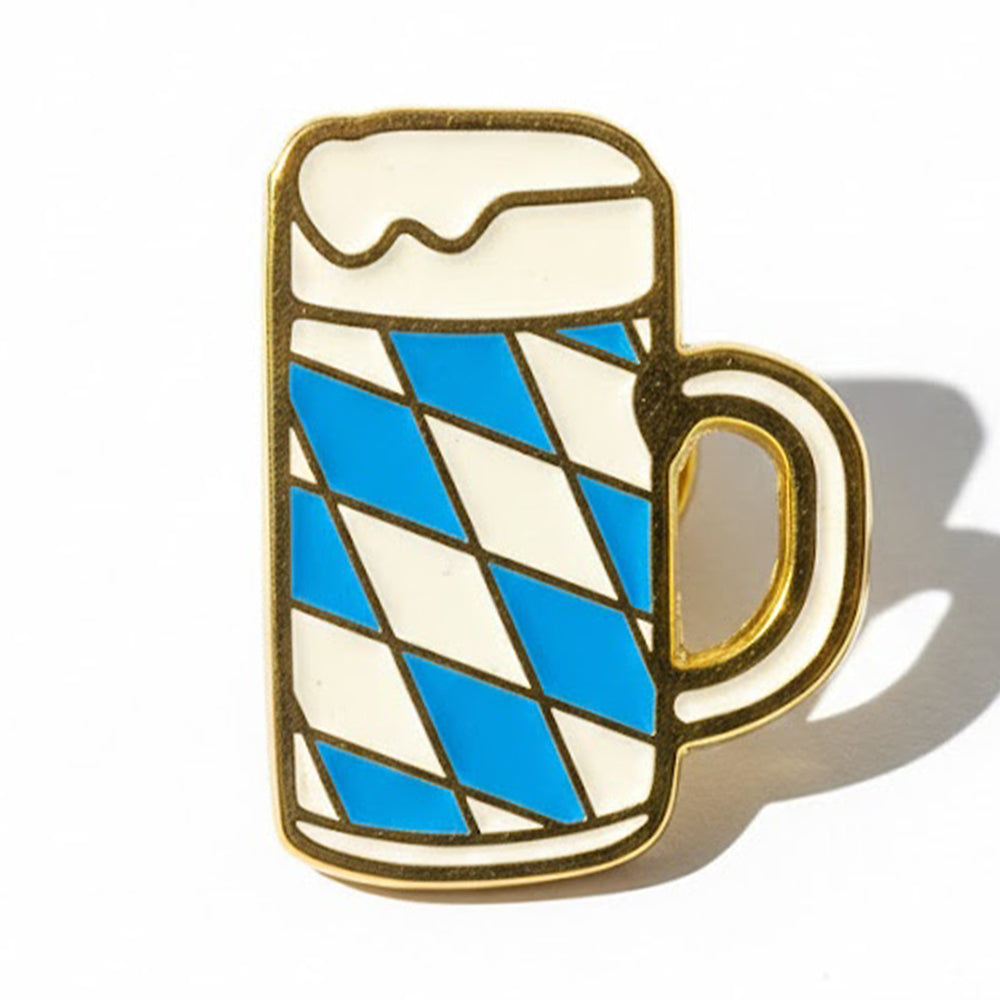 Maßkrug Pin weiß-blau: Krug im bayerischen Rautenmuster mit weißer Schaumkrone und Goldrand