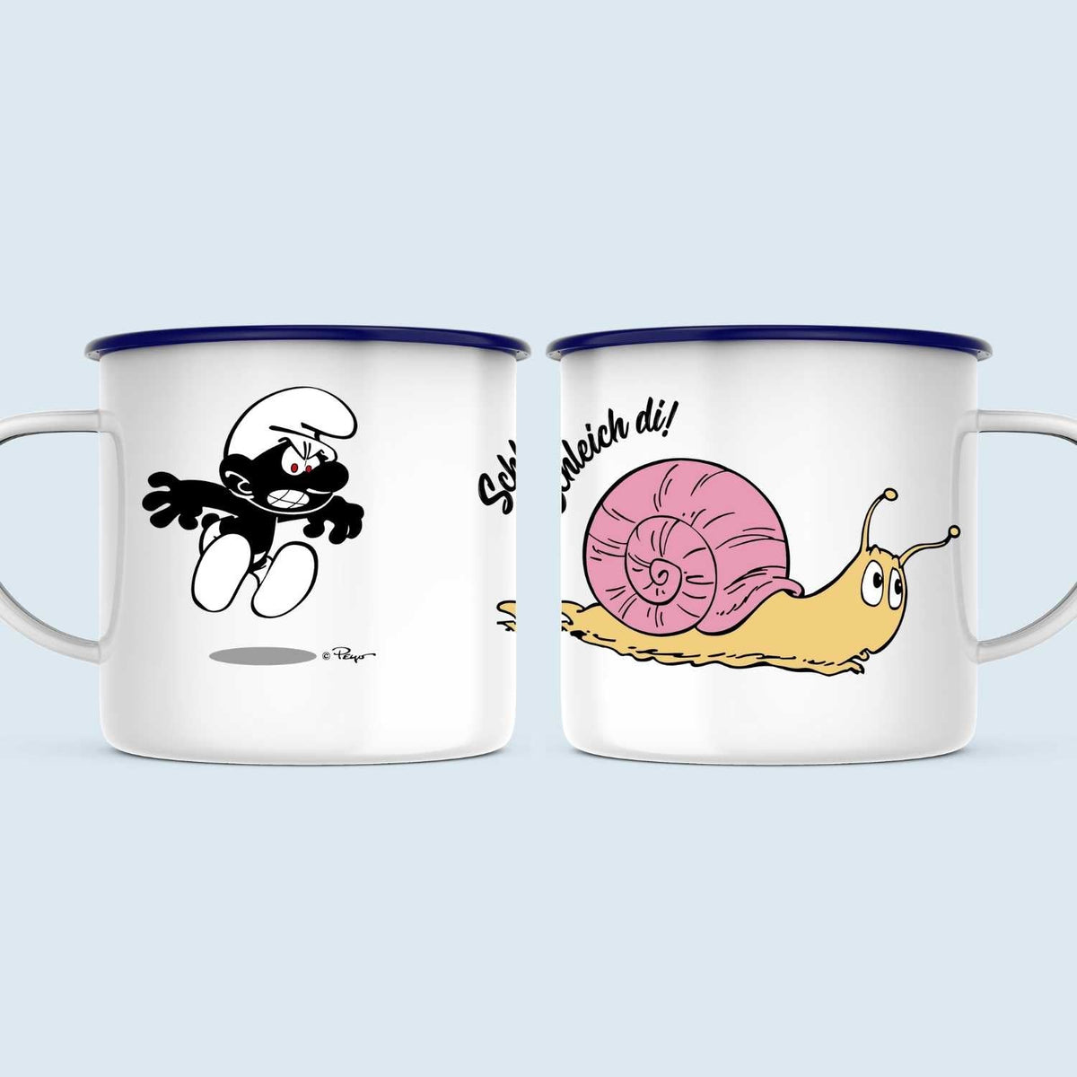 ®Die Schlümpfe Emailletasse Schleich di mit schwarzem Schatten-Schlumpf und gelber Schnecke, beidseitig bedruckt.