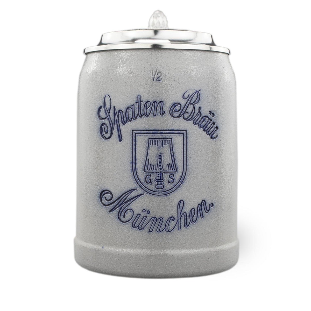 Traditioneller Steinkrug mit Zinndeckel und blauem Spaten Bräu München Logo, graue Farbe.