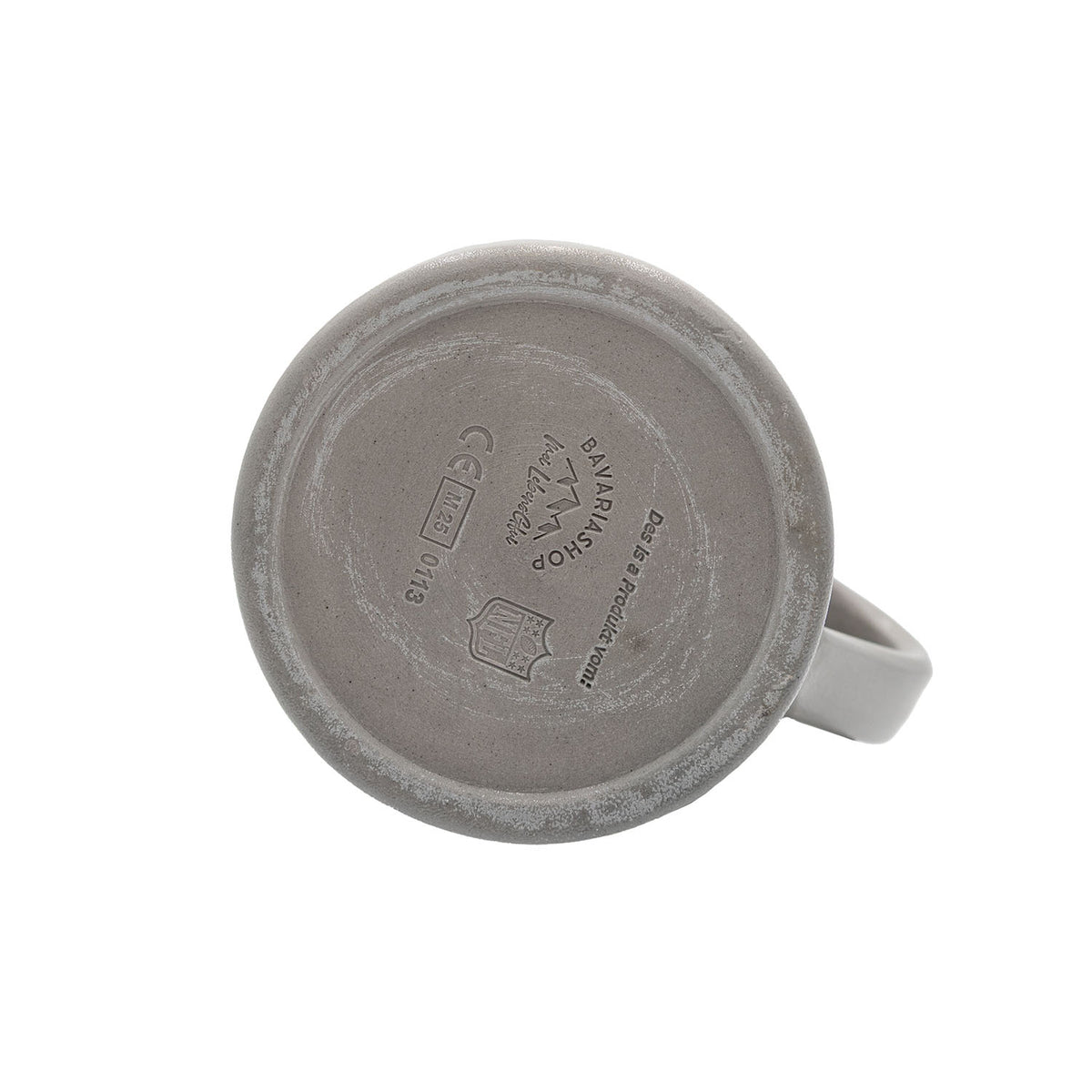 Unterseite des ®NFL PREMIUM Teamkrugs Arizona Cardinals mit eingeätztem Logo und Herstellerinformationen.