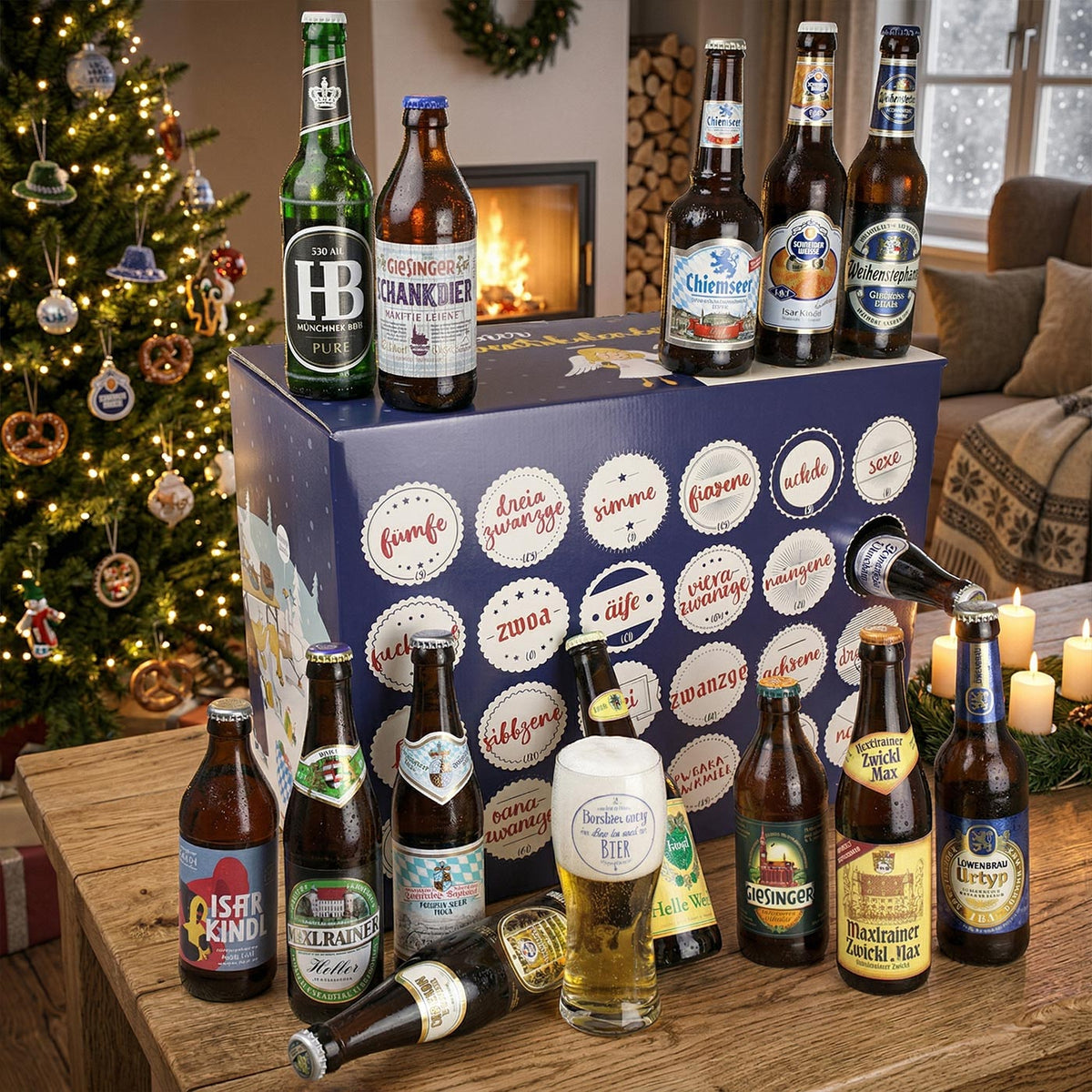 Bayerischer Bier Adventskalender mit 23 bayerischen Biersorten und festlichem Weihnachtsbaum im Hintergrund.