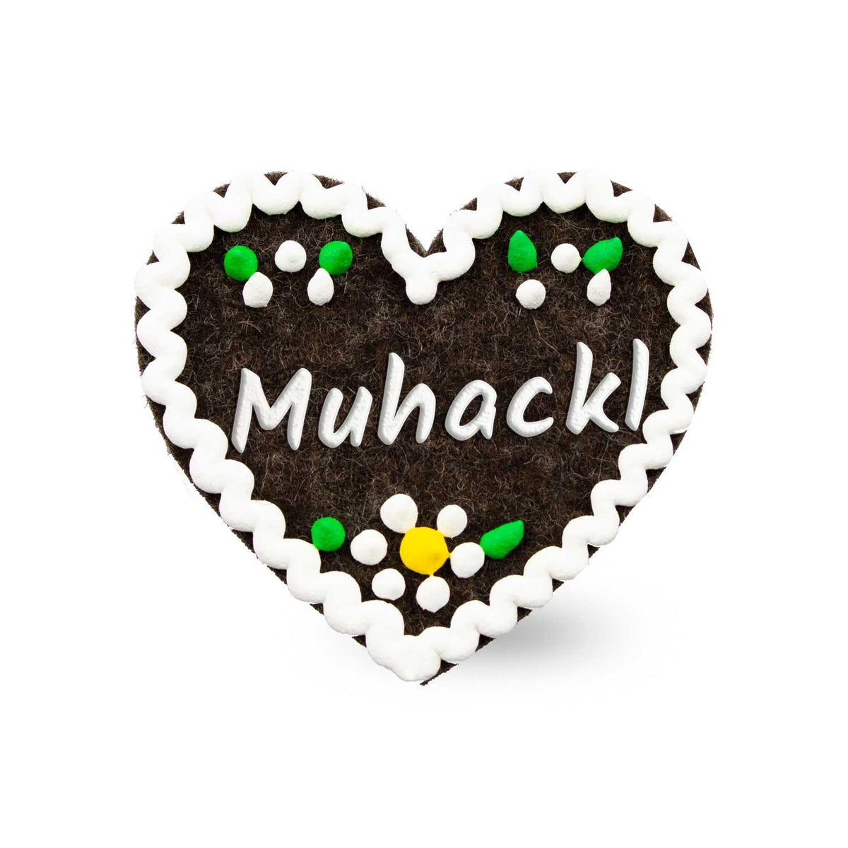 Brauner Filzherz-Anstecker "Muhackl" mit weißer Zuckerguss-Optik und bunten Blumen-Verzierungen.