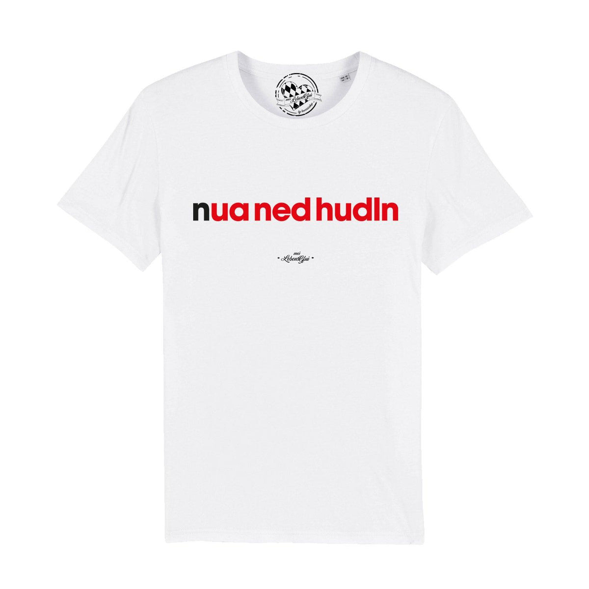 Weißes Herren T-Shirt Nua ned hudln mit rotem Schriftzug und kleinem Label-Logo am Kragenbereich