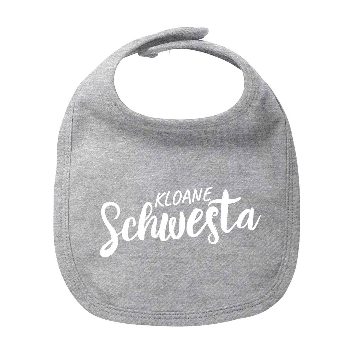 Graues Lätzchen "Kloane Schwesta" aus Baumwolle mit weißem Schriftzug und Klettverschluss für Babys