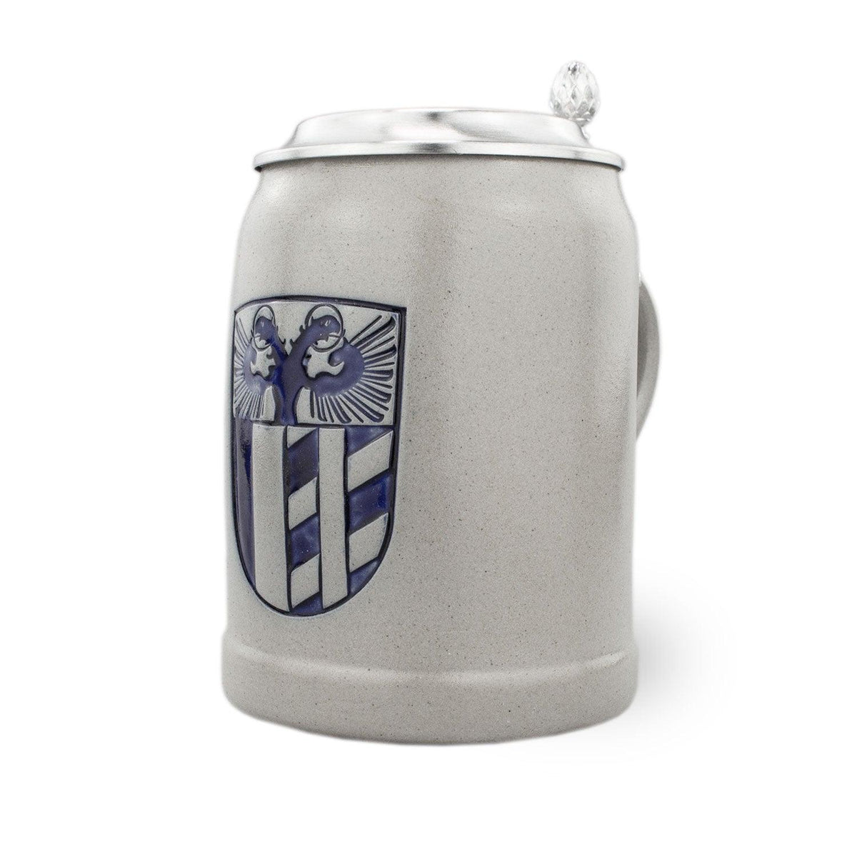 PREMIUM Bierkrug Schwaben aus grauem Ton mit Zinn-Deckel und Wappenapplikation in Blau und Weiß.
